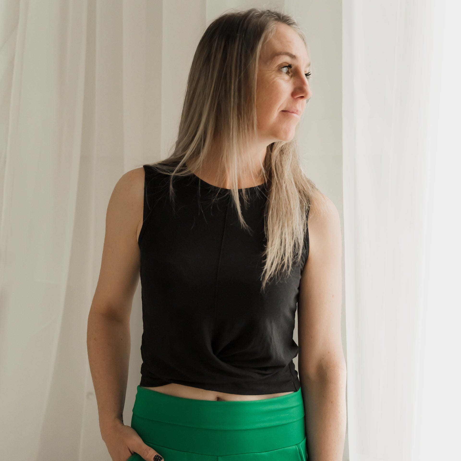 Camisole crop femme prestige MomMe&Cie en bambou - Noir. RETAIL