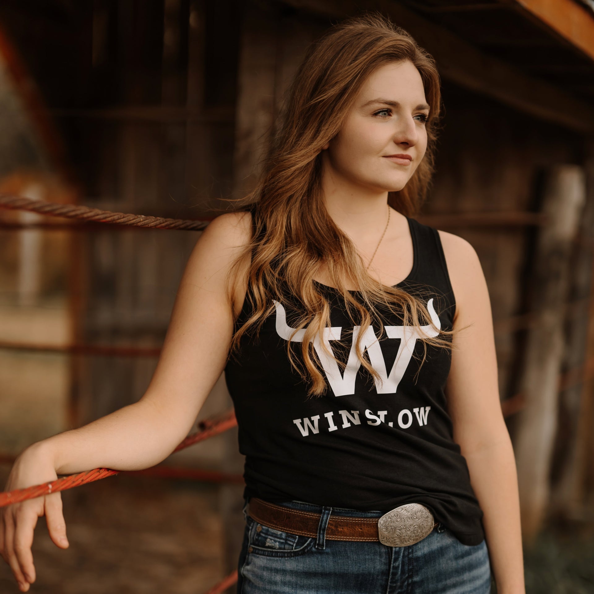 Camisole Winslow pour femme 2.0 noire avec le bas arrondi et les bretelles larges