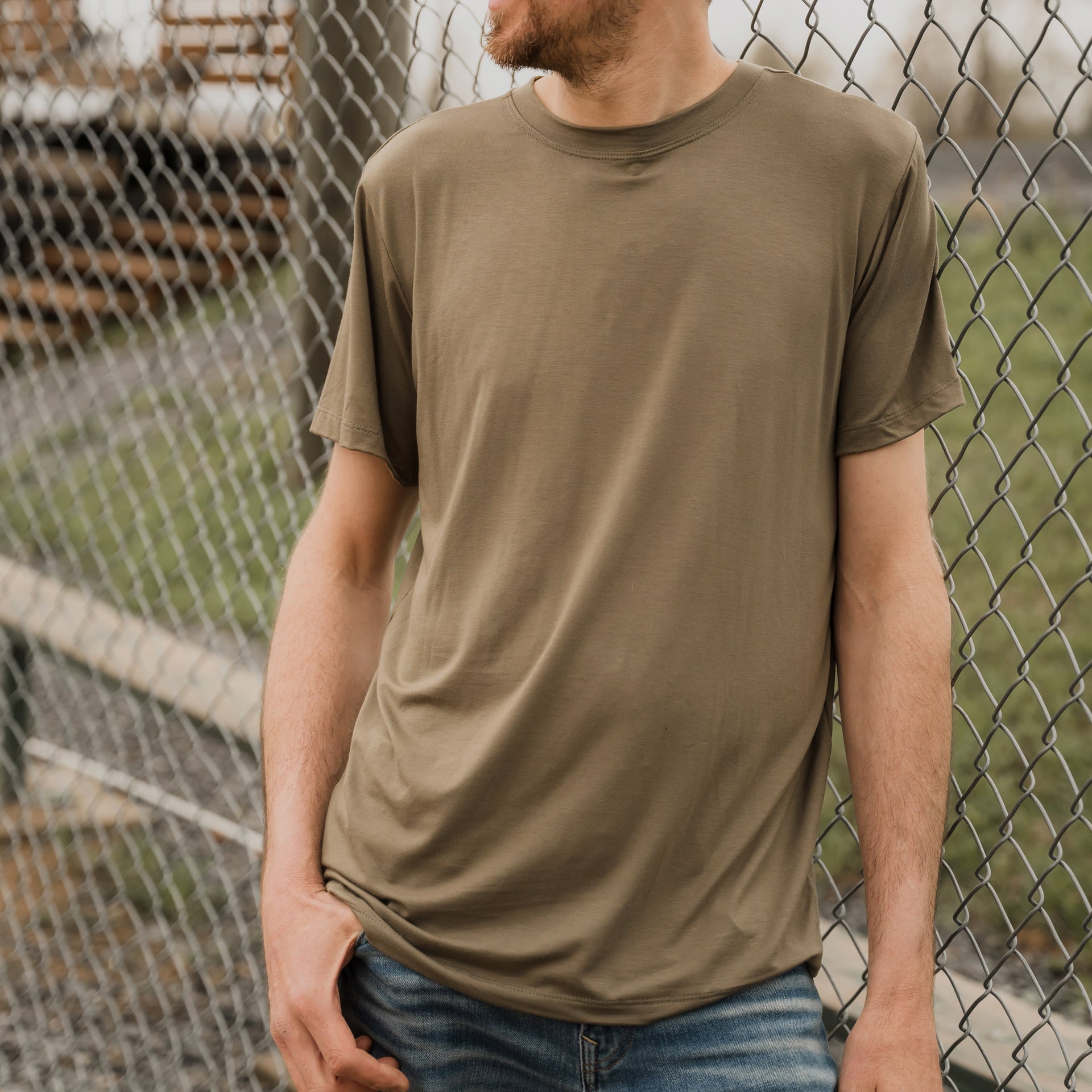T-shirt unisexe prestige MomMe&Cie en bambou - Olive