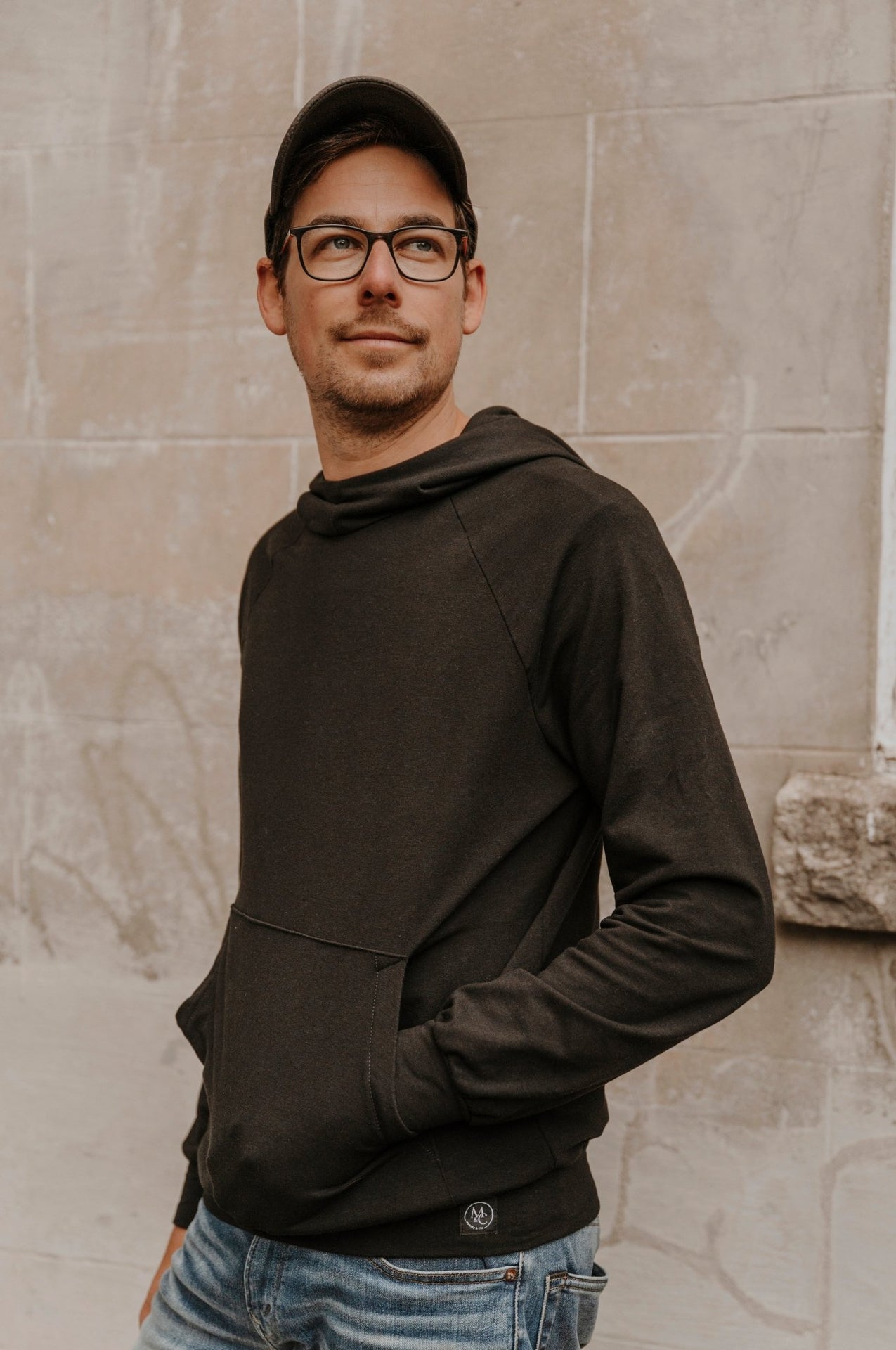 Hoodie unisexe noir en bambou