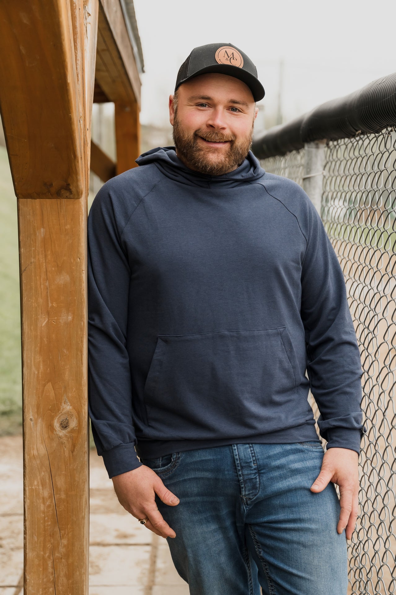 Hoodie unisexe prestige MomMe&Cie en bambou - Marine