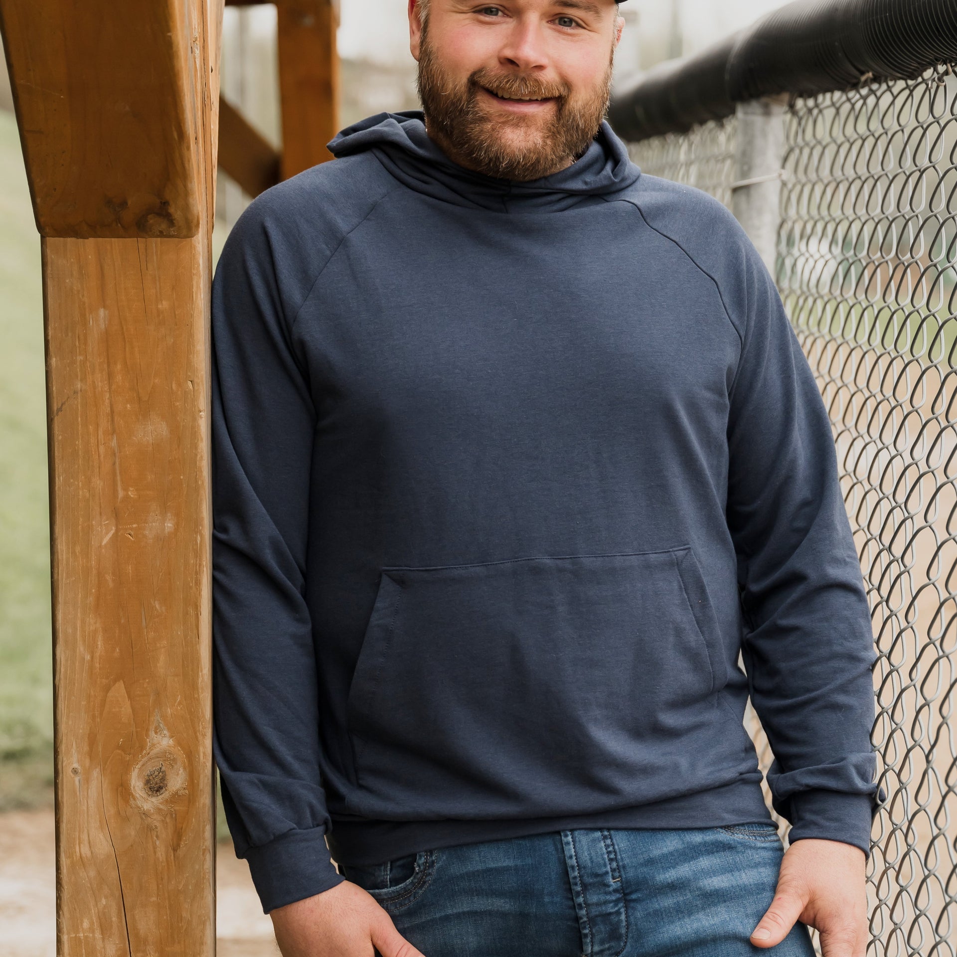 Hoodie unisexe prestige MomMe&Cie en bambou - Marine