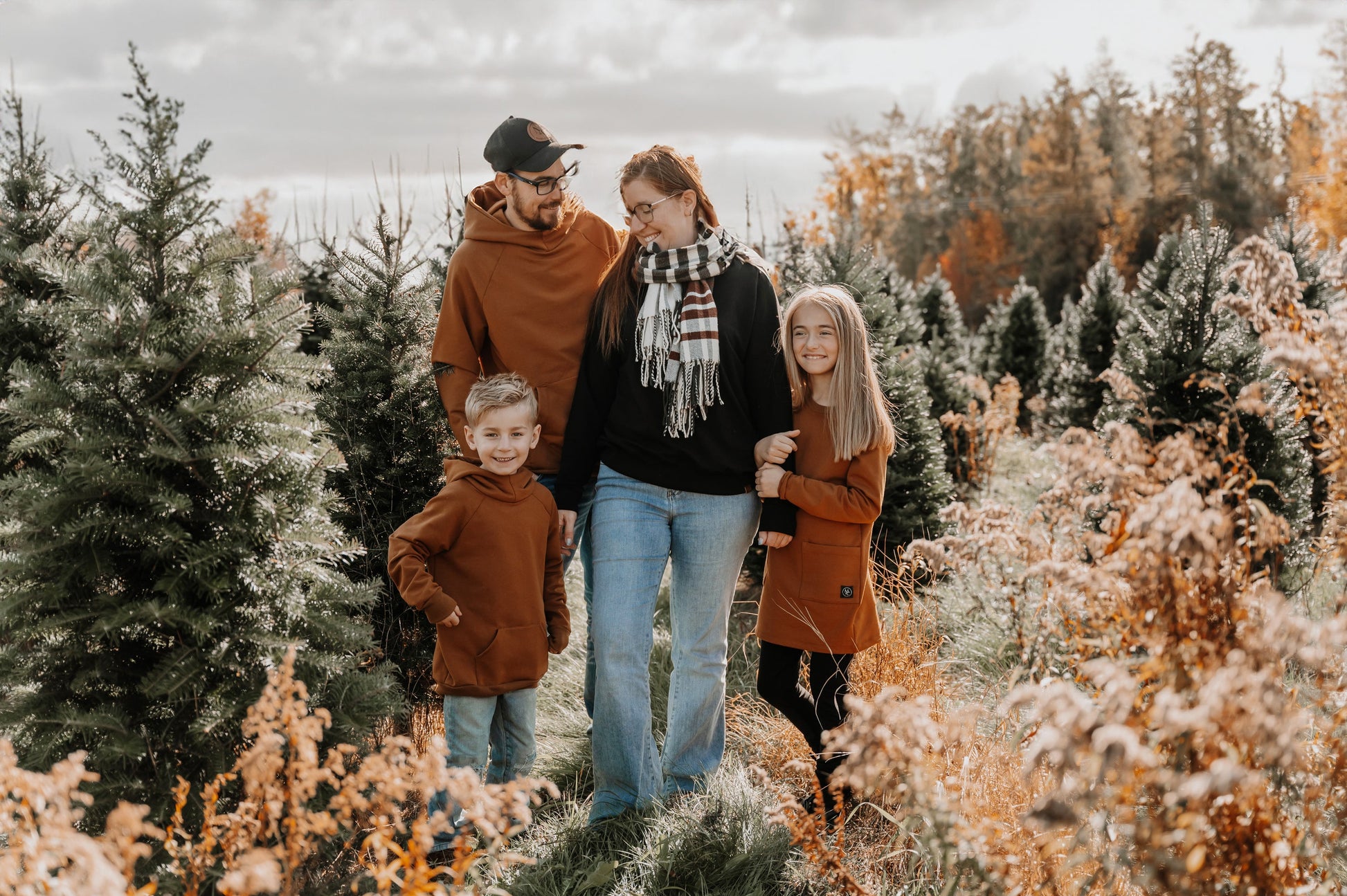 Hoodie enfant prestige MomMe&Cie en bambou fleece - Ocre